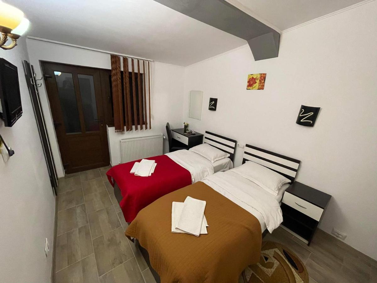 Casa Floraly Hotel Brasov Exterior photo